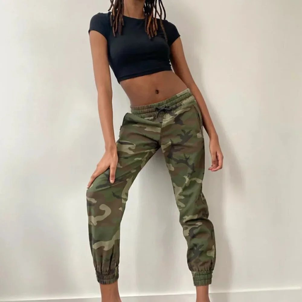 Aritiza TNA Alix Pant- High Waisted Elastic Cuff Camo Joggers - Picture 2 of 13